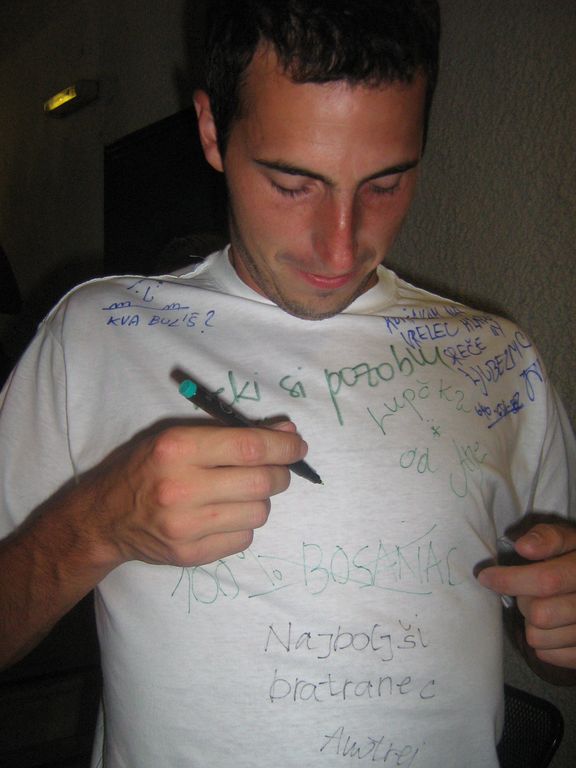 i/Kranj/Absolvent08/11-GrafikParty/absolvent 2256.jpg